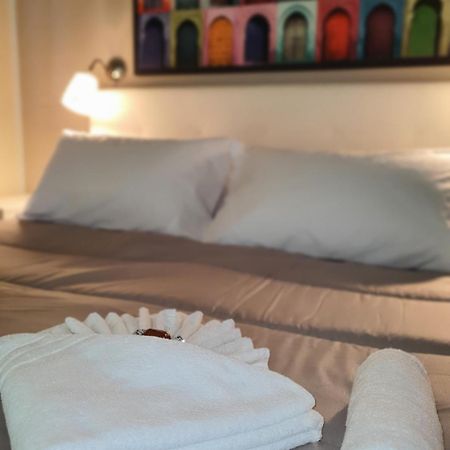 4Rooms Guest House Free Wi-Fi Salerno Exterior photo