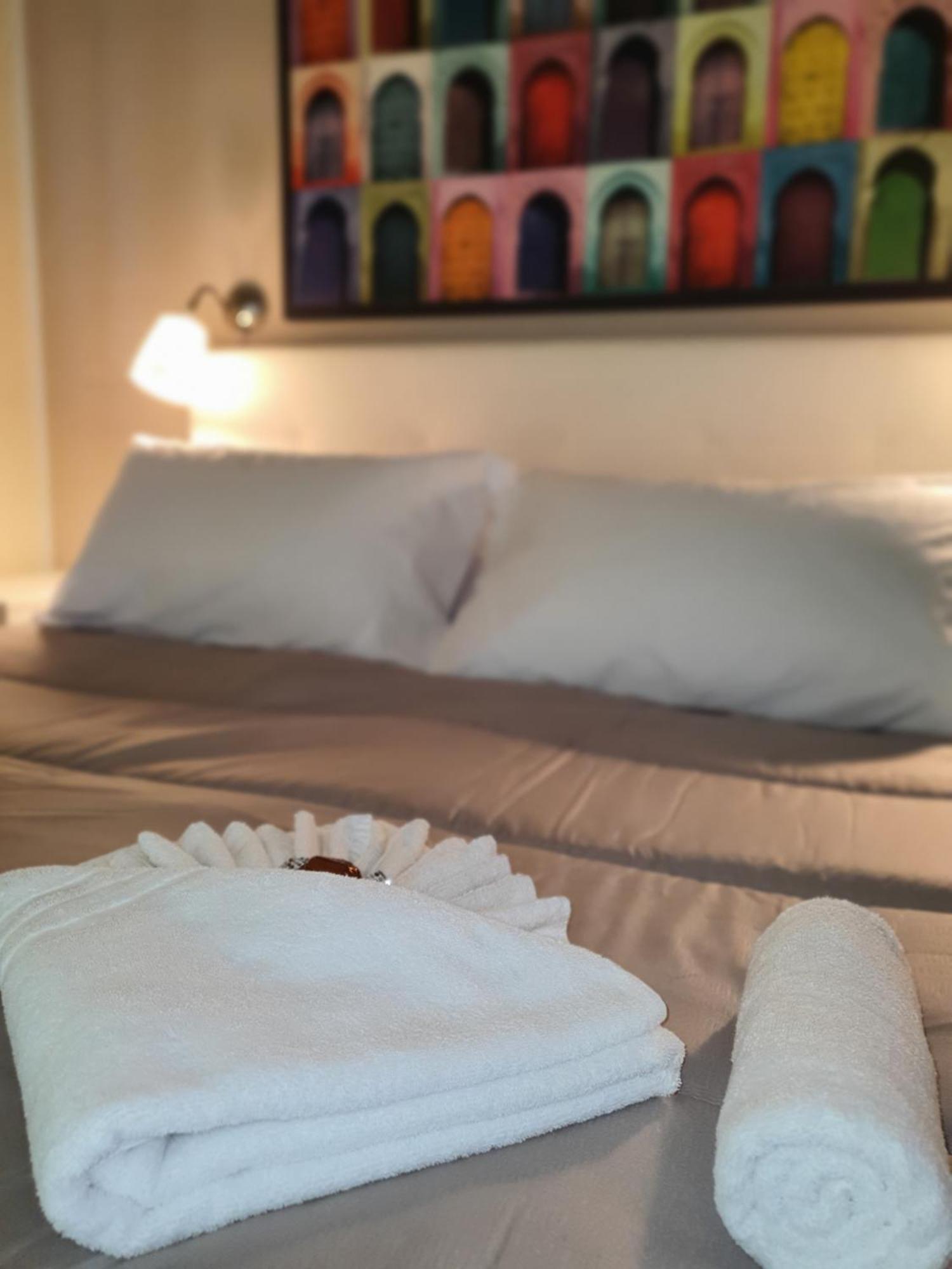 4Rooms Guest House Free Wi-Fi Salerno Exterior photo