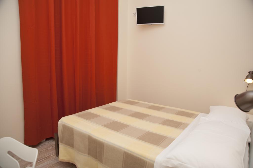 4Rooms Guest House Free Wi-Fi Salerno Room photo